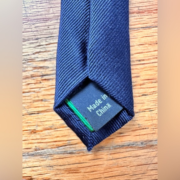 Tommy Hilfiger Purple Plaid Tie - Picture 5 of 5